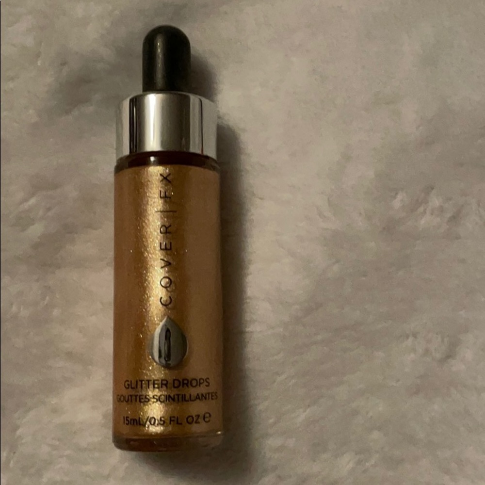 Cover FX Glitter Drops in the shade Nova